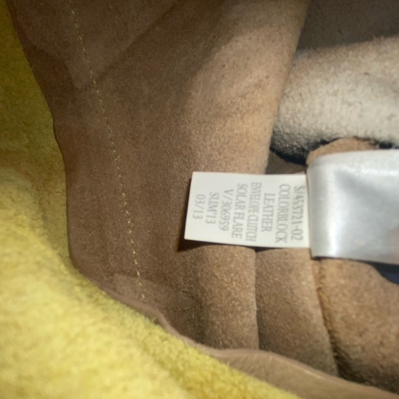 GAP COLOR BLOCK LEATHER ENVELOPE CLUTCH - Picture 7 of 7